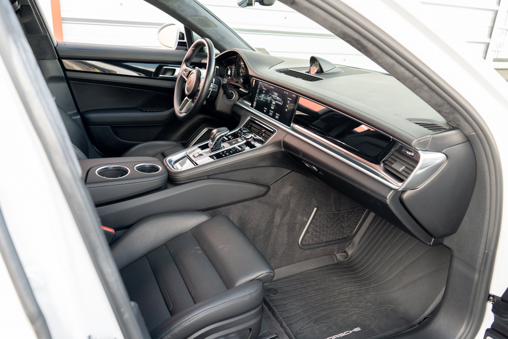 Used 2018 Porsche Panamera Turbo S AWD/4WD image 29