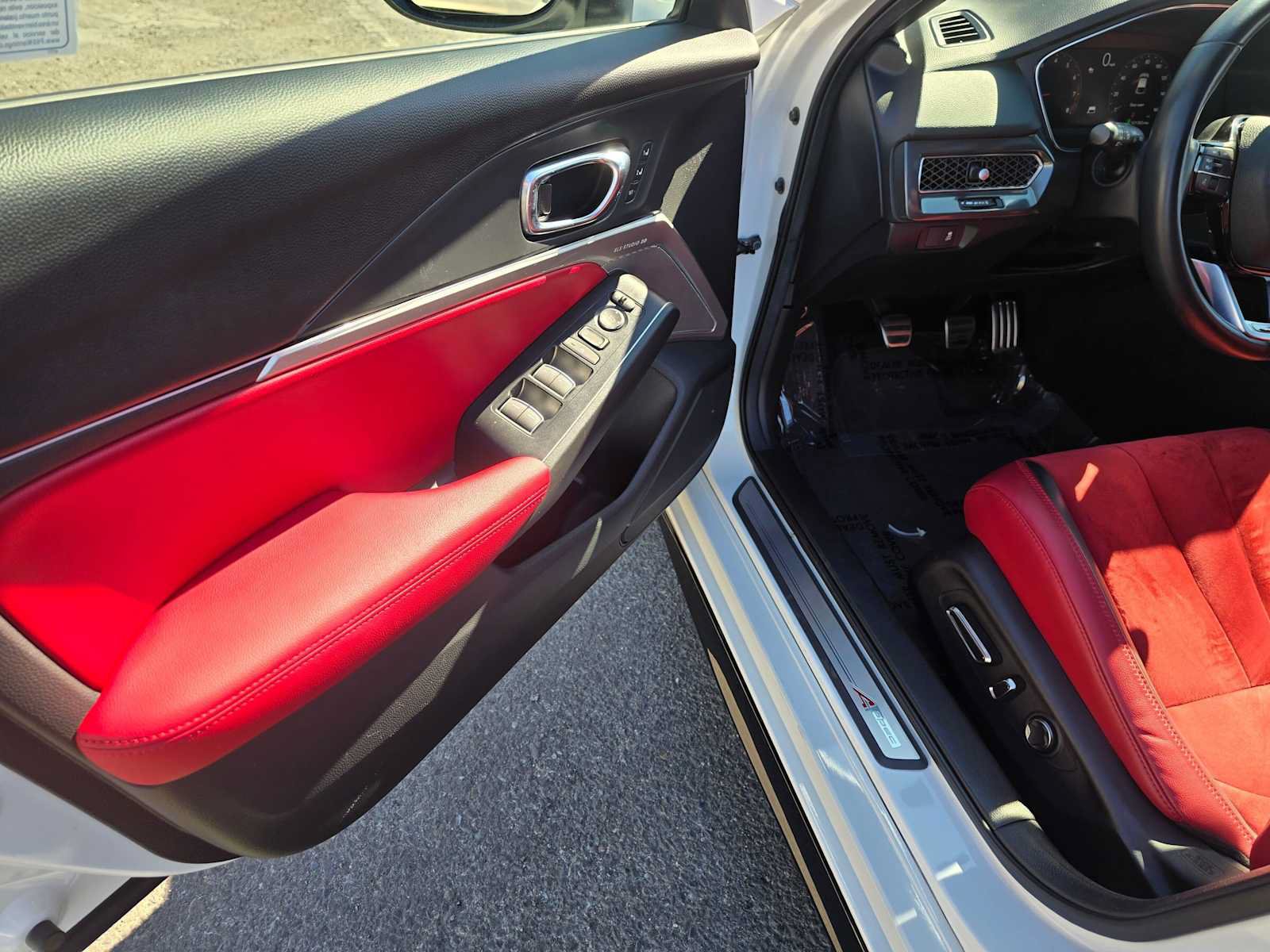 Used 2025 Acura Integra A-Spec w/ Technology Package FWD image 21