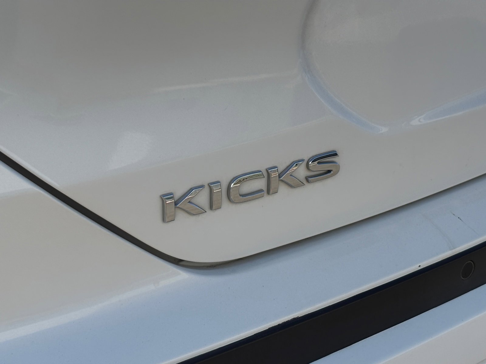 Used 2021 Nissan Kicks SR FWD image 22