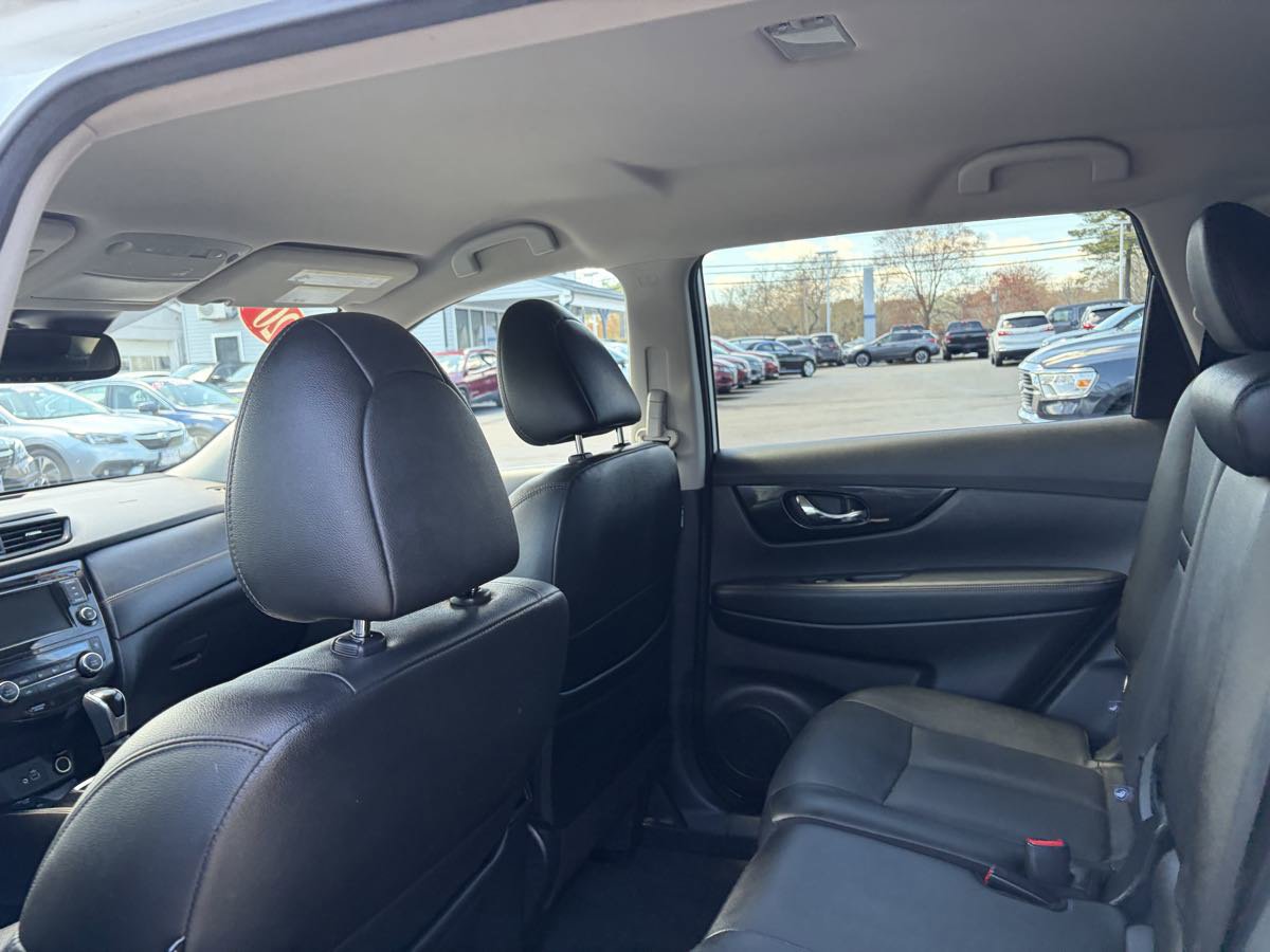 Used 2020 Nissan Rogue SL AWD/4WD image 20