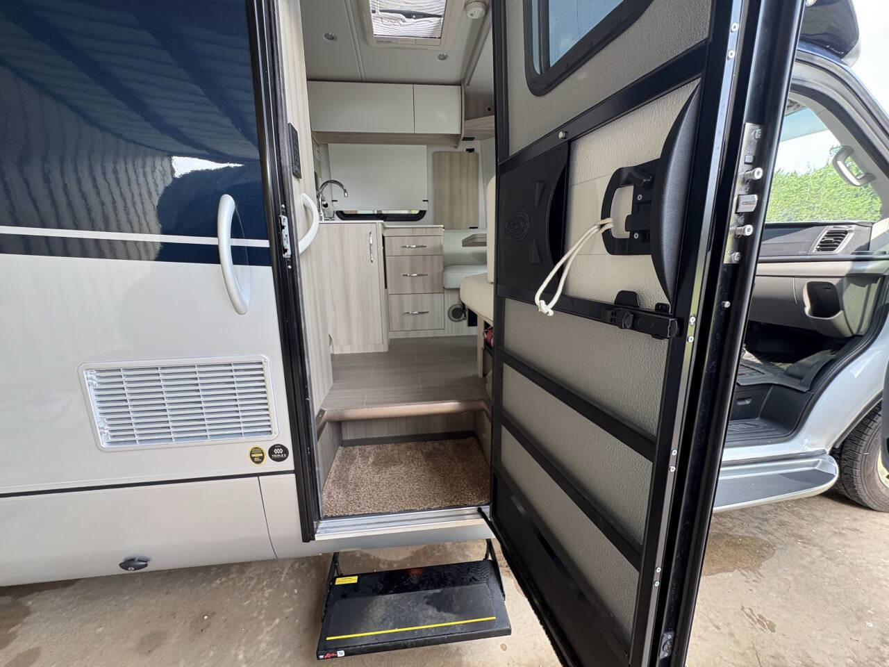 Used 2020 Ford Transit 350 DRW w/ Motorhome Prep Package RWD image 46