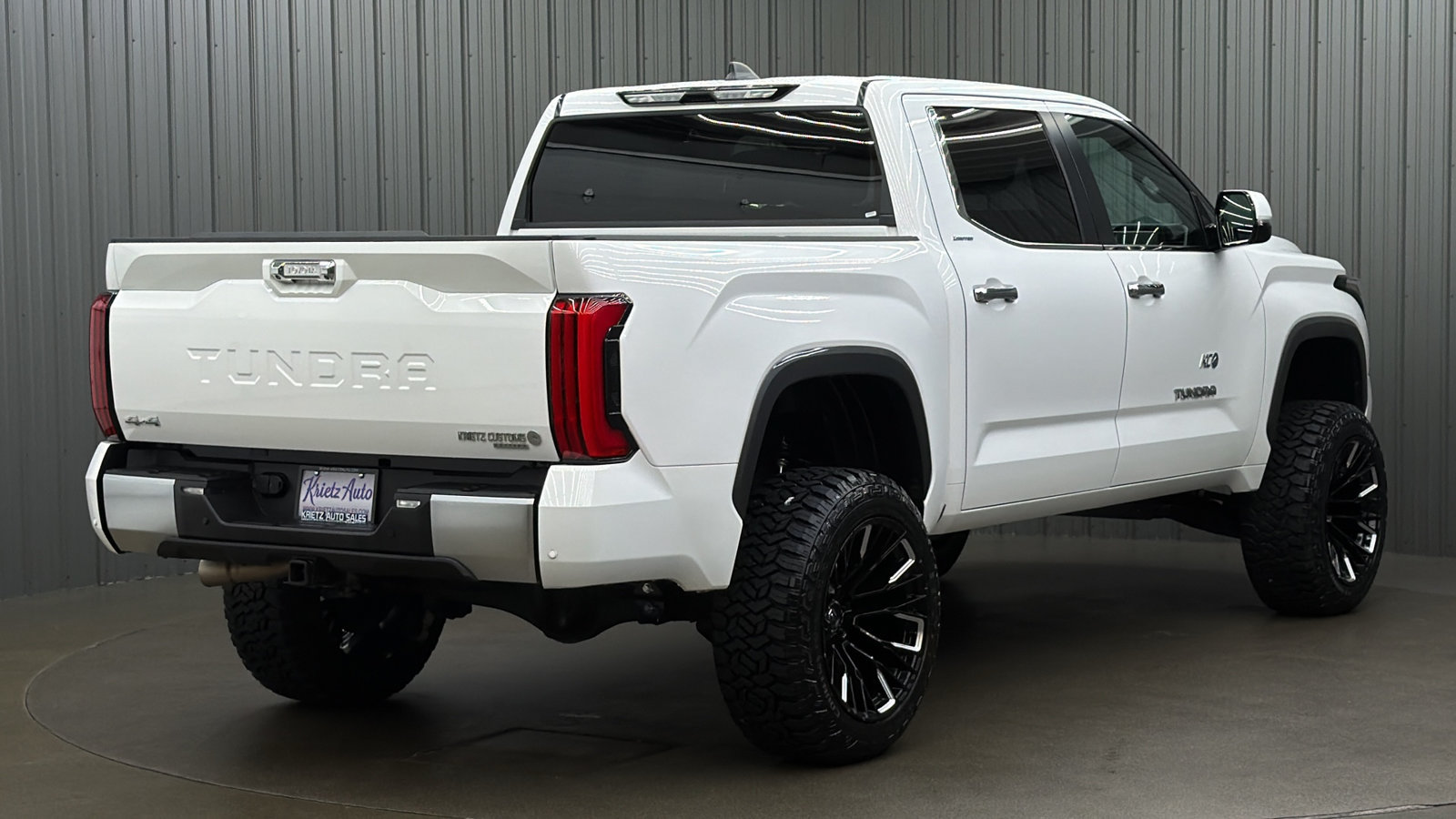 Used 2026 Toyota Tundra Limited AWD/4WD image 5