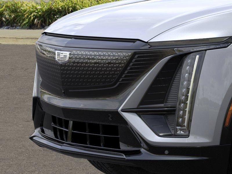 New 2027 Cadillac Lyriq Signature Sport w/ LPO, ONYX Package AWD/4WD image 13