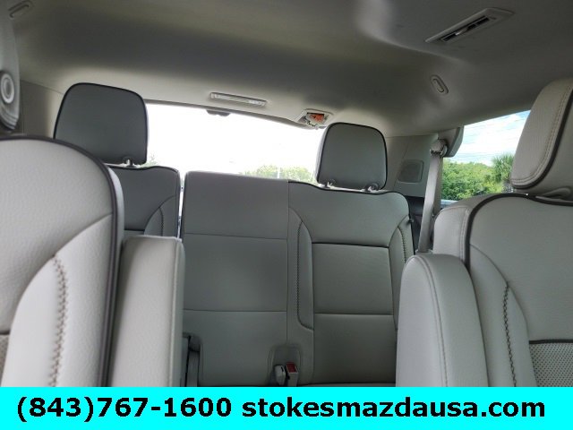 Used 2021 GMC Yukon Denali w/ Denali Premium Package image 30