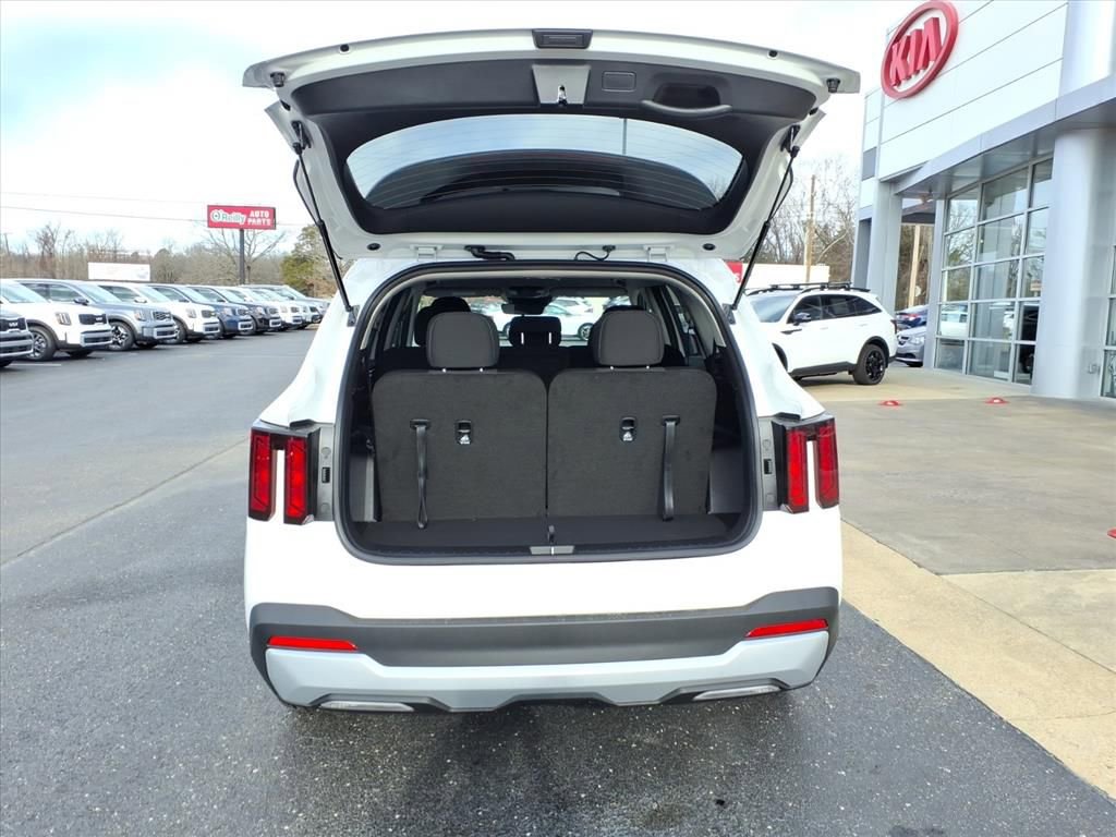 New 2026 Kia Sorento LX FWD image 6