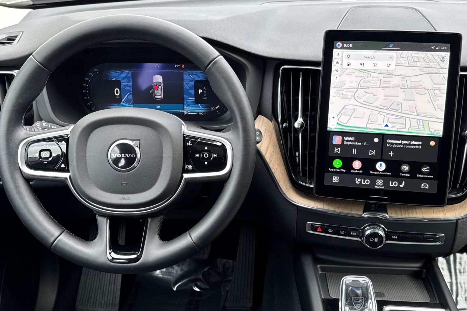 Certified 2026 Volvo XC60 B5 Plus w/ Climate Package PRO image 14