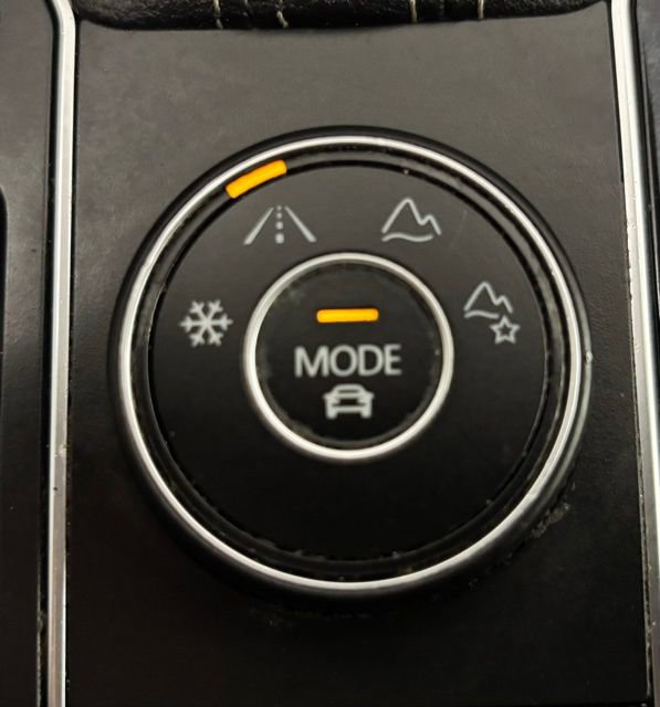 Used 2022 Volkswagen Atlas SEL AWD/4WD image 36