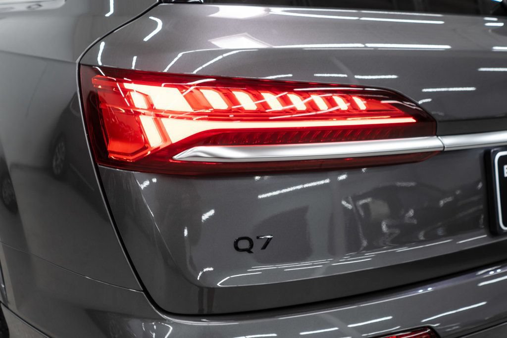Used 2025 Audi Q7 3.0T Prestige AWD/4WD image 54