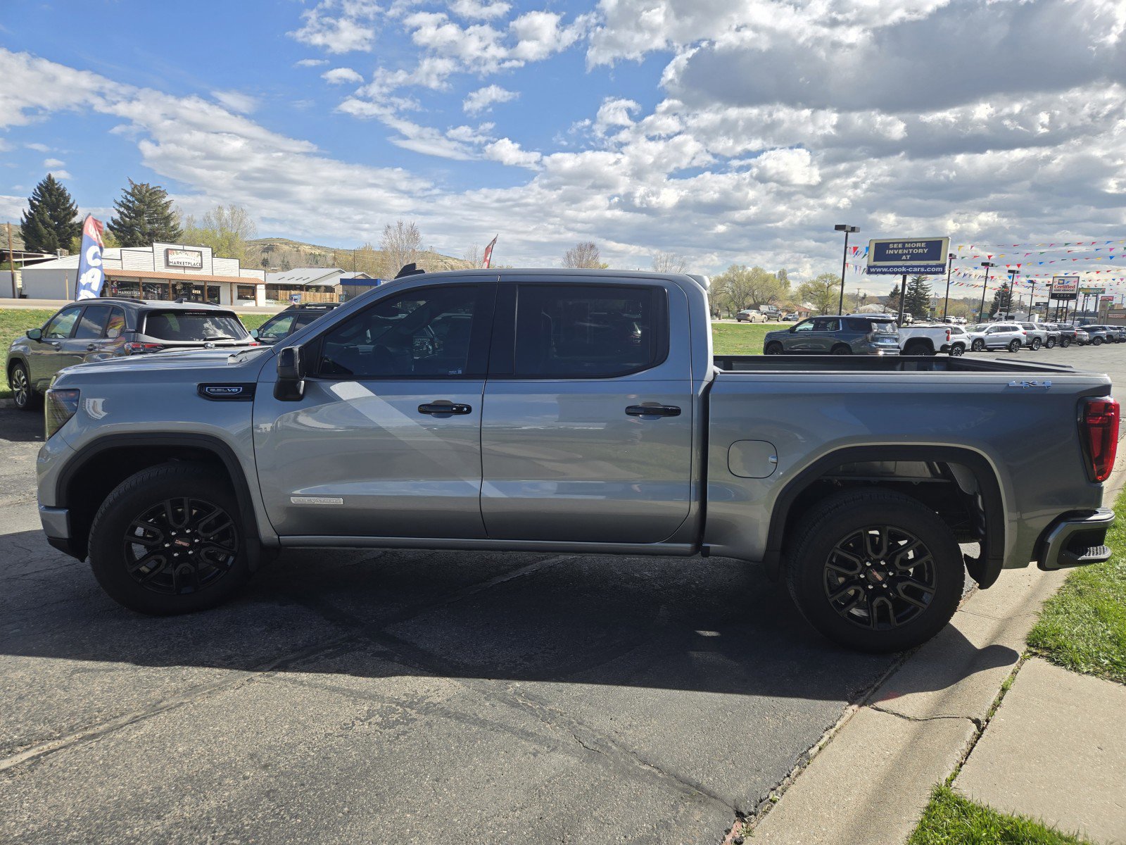 Used 2024 GMC Sierra 1500 Elevation AWD/4WD image 6