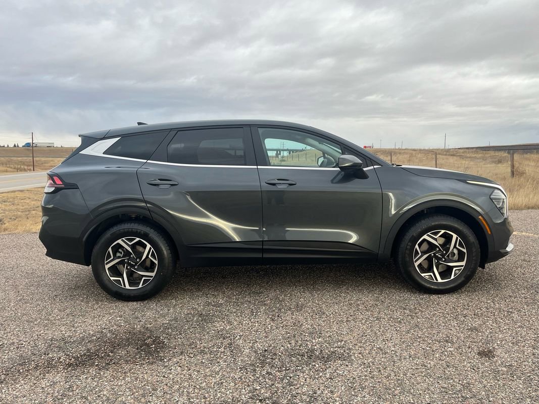 Used 2024 Kia Sportage LX image 6