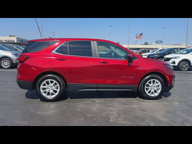 Certified 2024 Chevrolet Equinox LT w/ LPO, Floor Liner Package FWD image 9