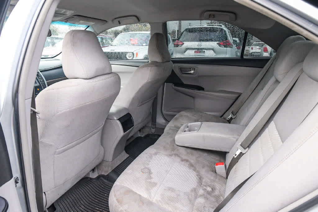 Used 2017 Toyota Camry LE FWD image 17