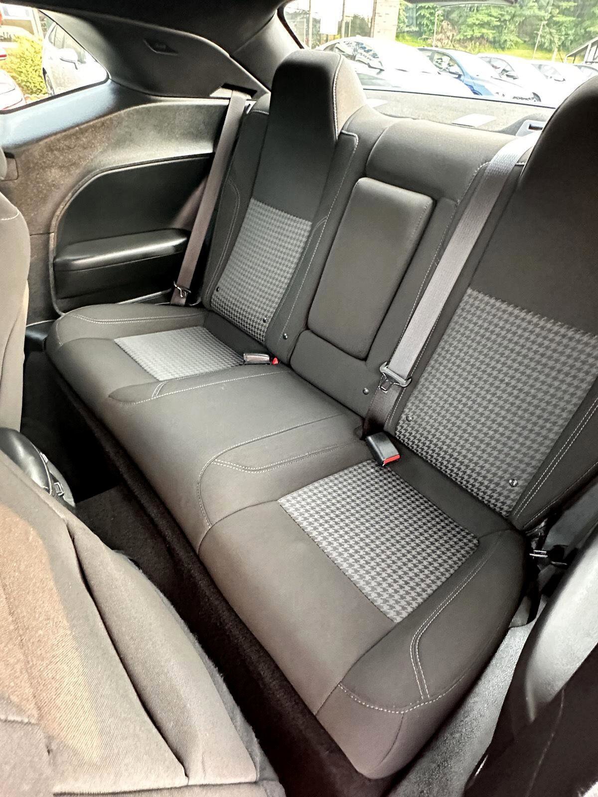 Used 2023 Dodge Challenger SXT image 11