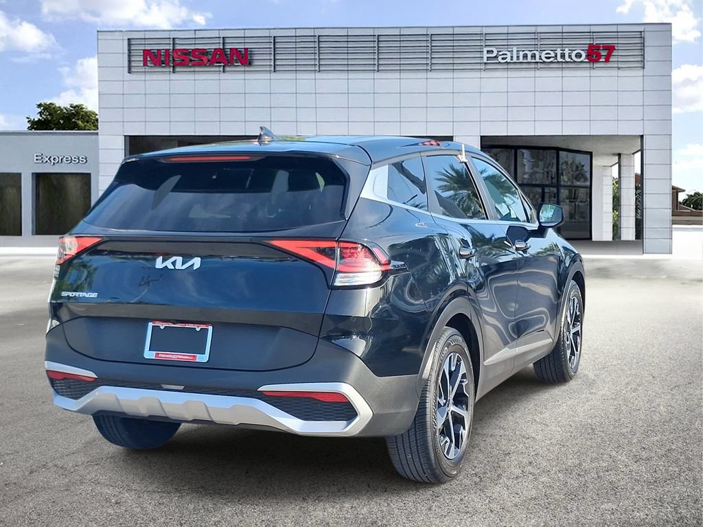 Used 2024 Kia Sportage EX FWD image 6