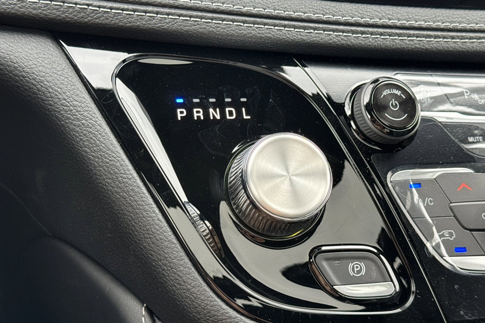 New 2026 Chrysler Pacifica Limited w/ S Appearance Package image 22