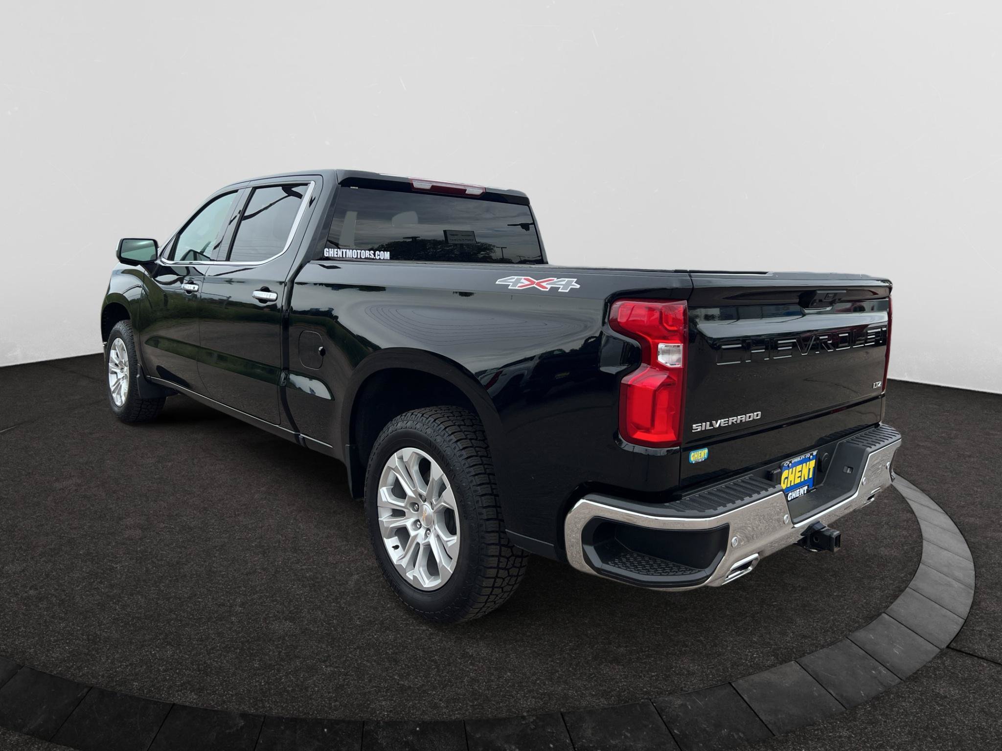 Used 2023 Chevrolet Silverado 1500 LTZ AWD/4WD image 8