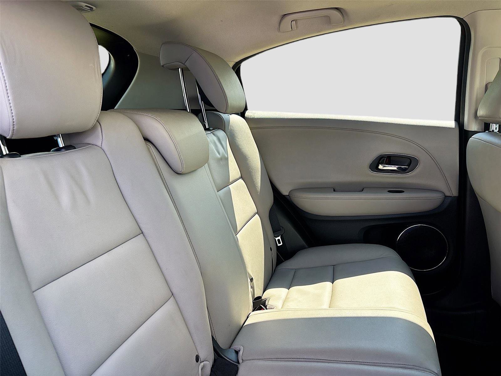 Used 2016 Honda HR-V EX-L image 29