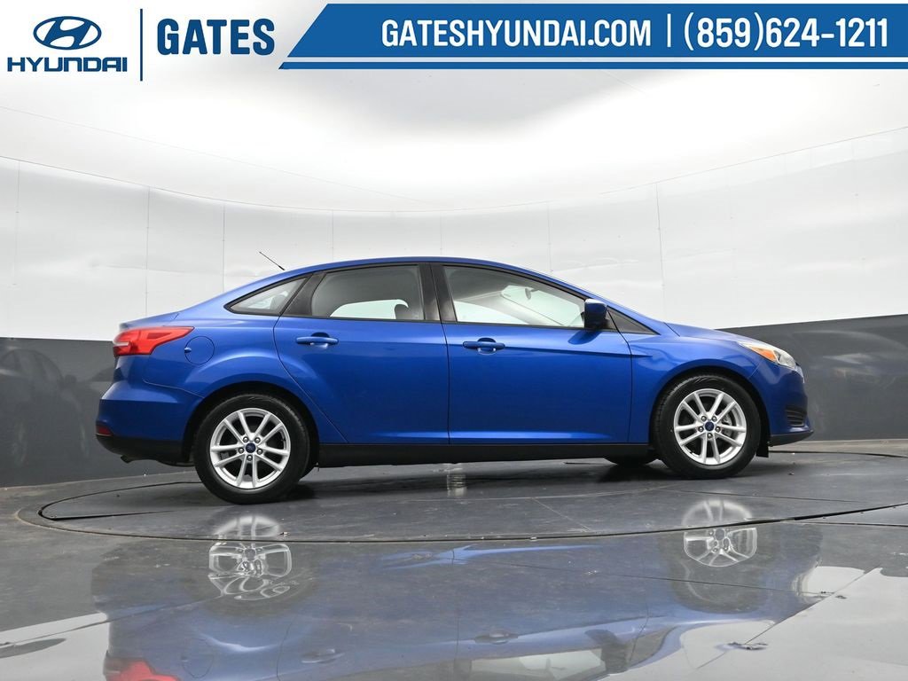 Used 2018 Ford Focus SE image 32