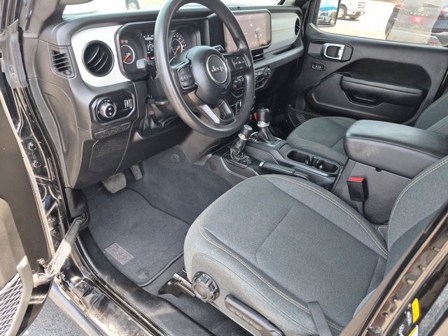 Used 2025 Jeep Gladiator Sport AWD/4WD image 10