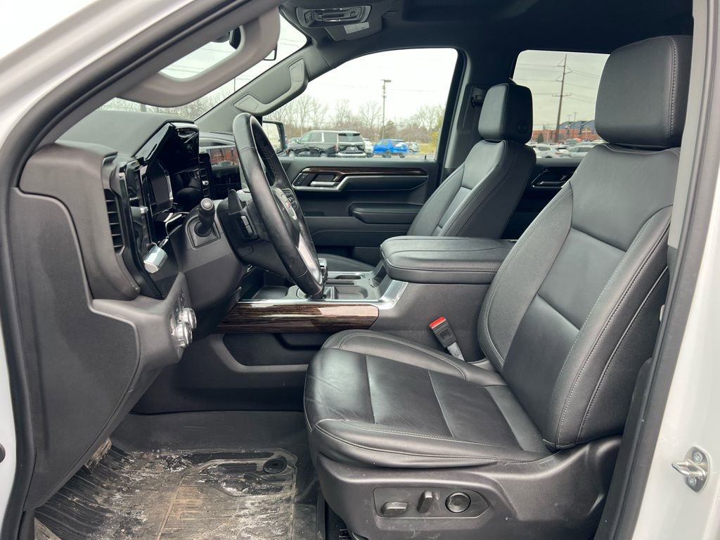 Used 2024 GMC Sierra 1500 Elevation w/ Elevation Premium Package image 8