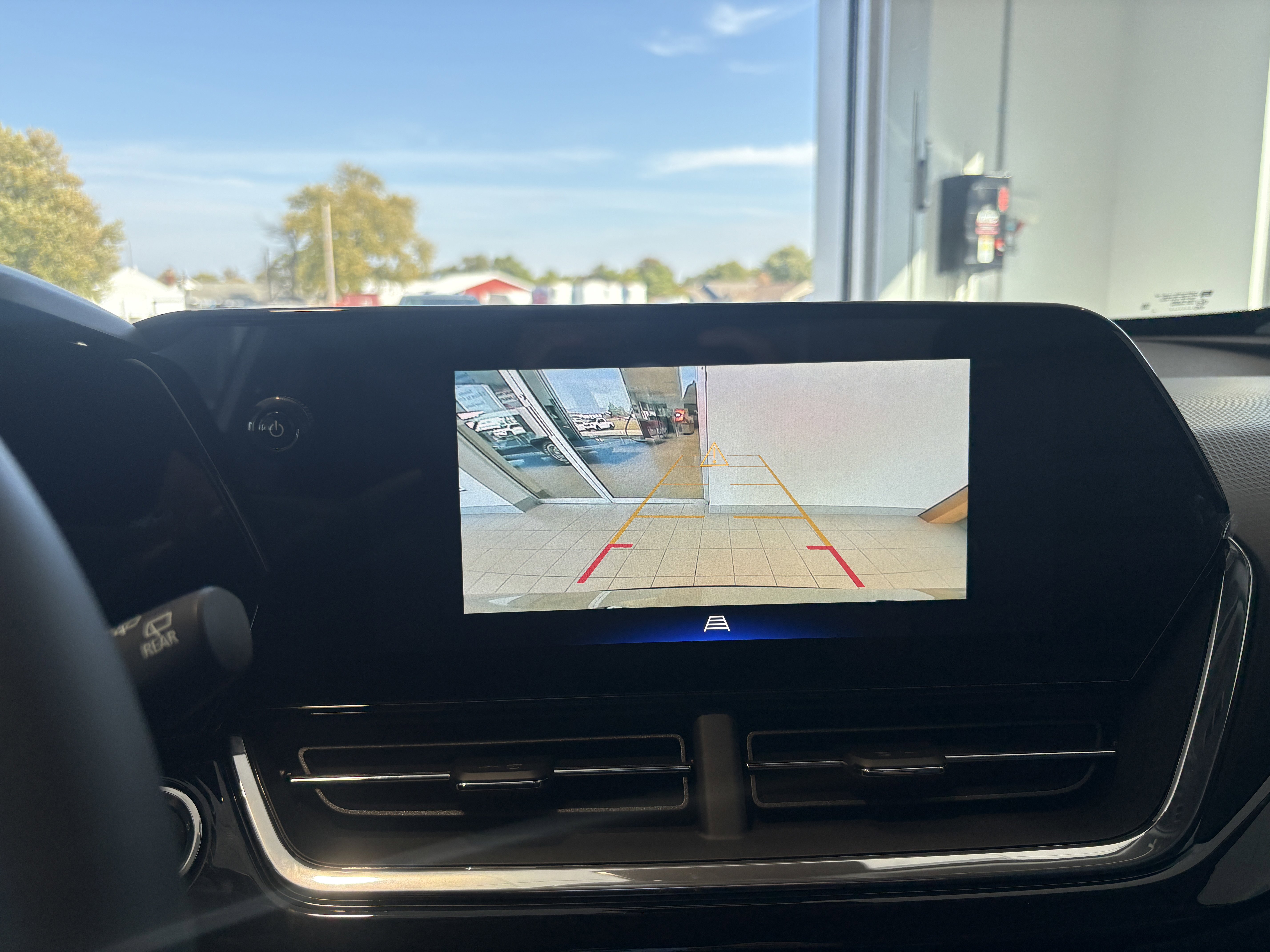 New 2026 Chevrolet Trax ACTIV w/ Sunroof Package image 13