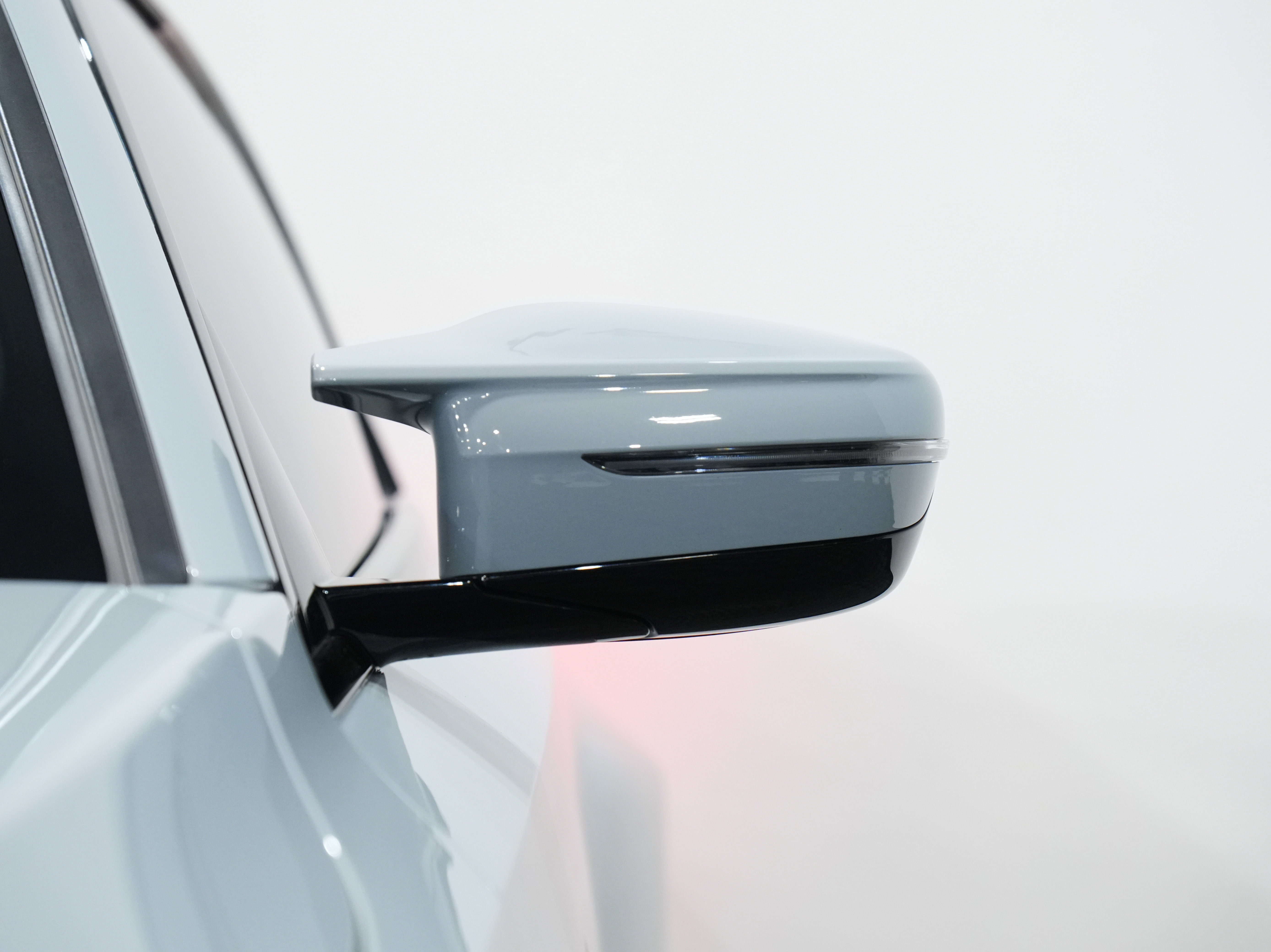 Used 2024 BMW M2 w/ Carbon Package image 11