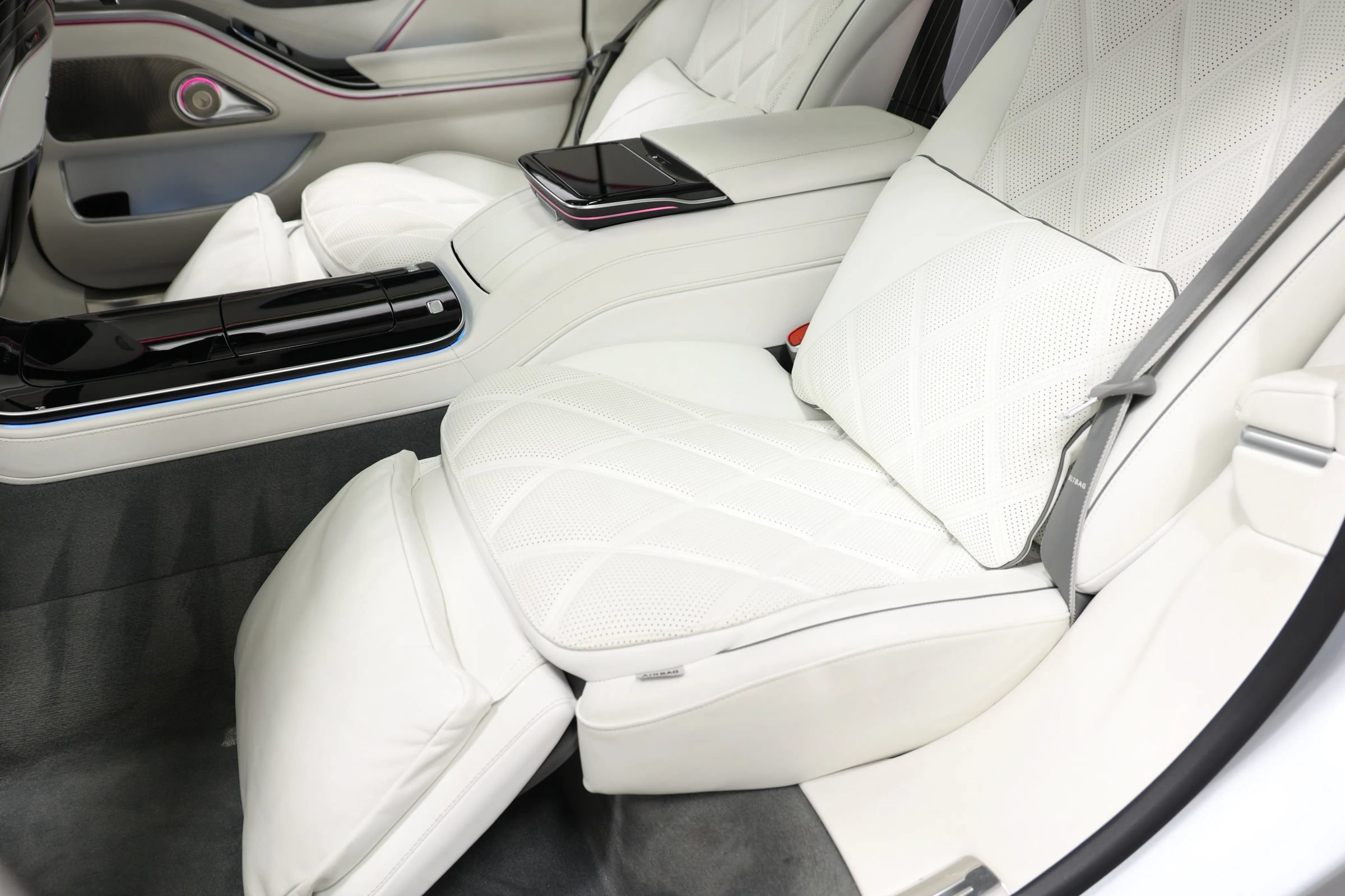 Used 2023 Mercedes-Benz Maybach S 580 4MATIC image 78