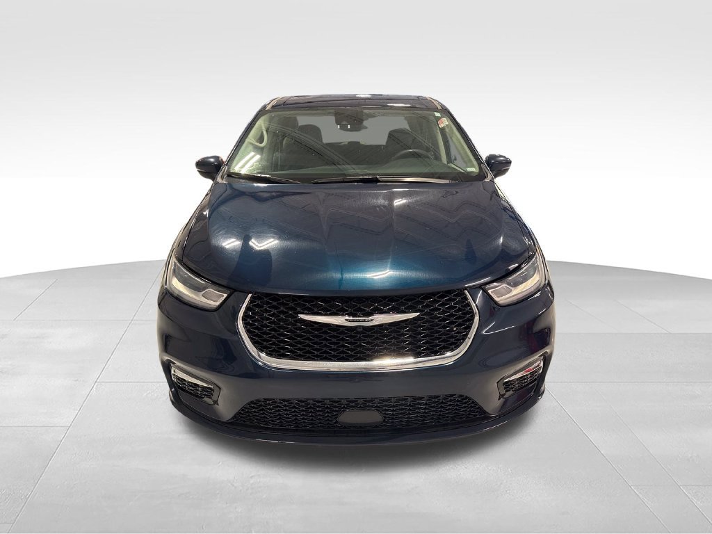 Used 2023 Chrysler Pacifica Touring-L FWD image 55