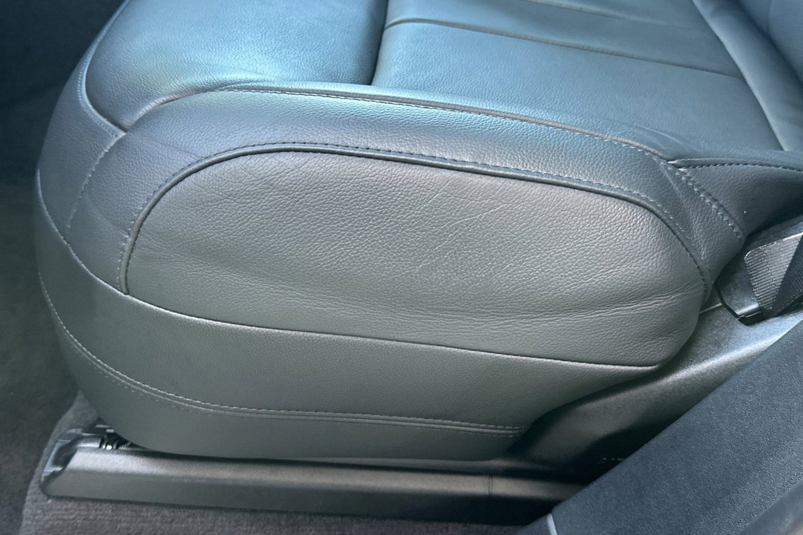 Certified 2025 Land Rover Range Rover Sport image 17