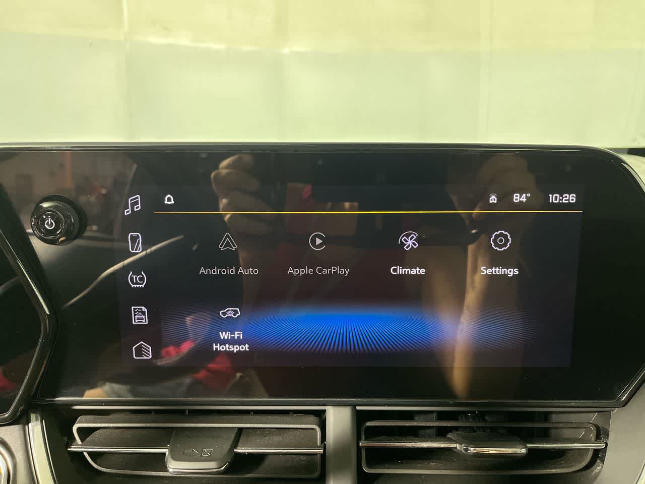 Used 2024 Chevrolet Trax ACTIV w/ Sunroof Package FWD image 20