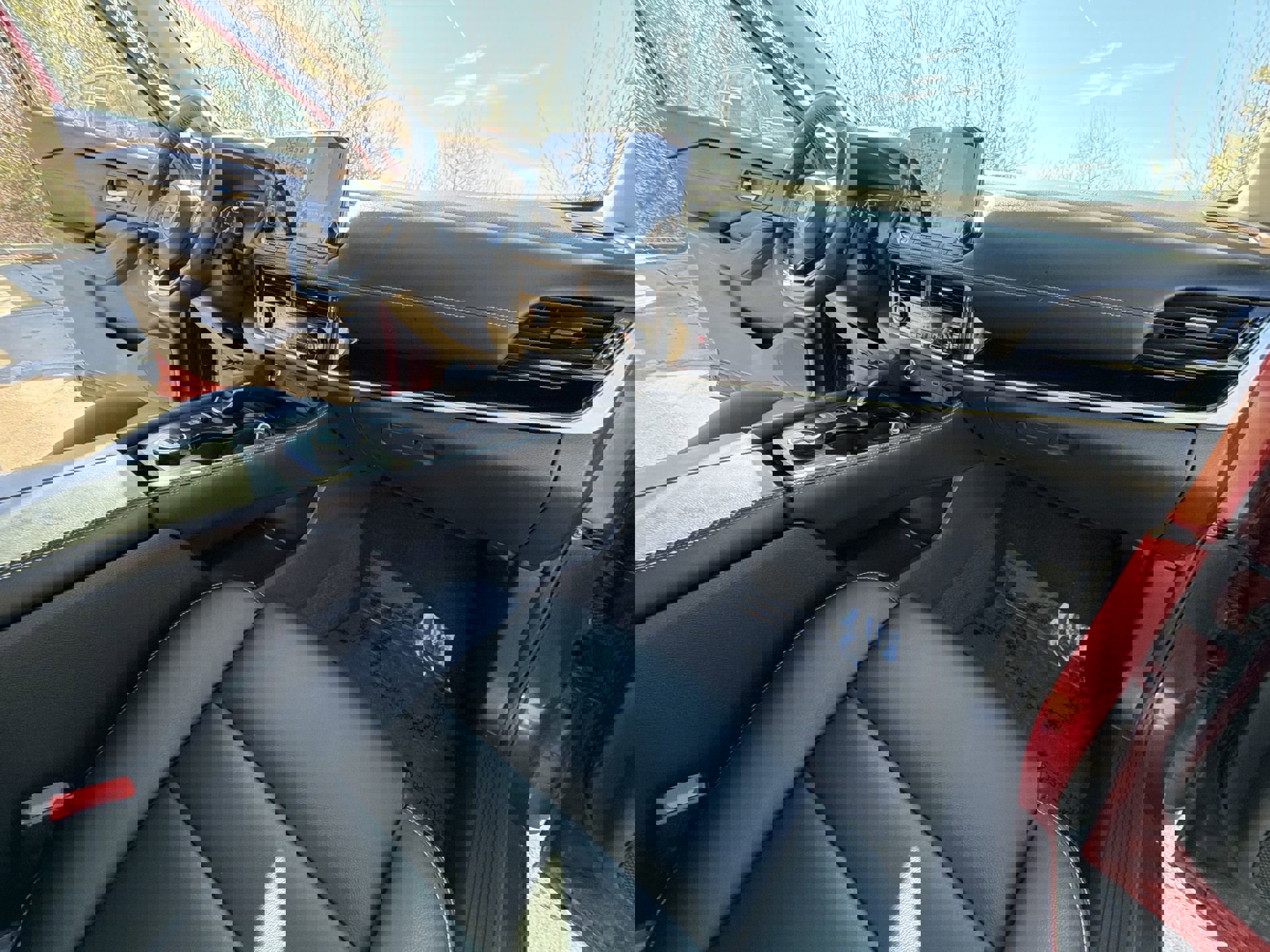 Used 2023 Nissan Rogue SL w/ SL Premium Package image 34