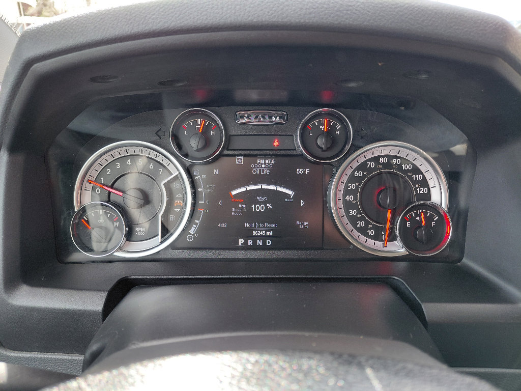 Used 2018 RAM 1500 SLT AWD/4WD image 25