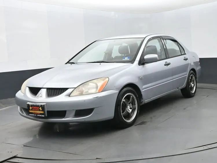 Used 2005 Mitsubishi Lancer ES FWD image 1