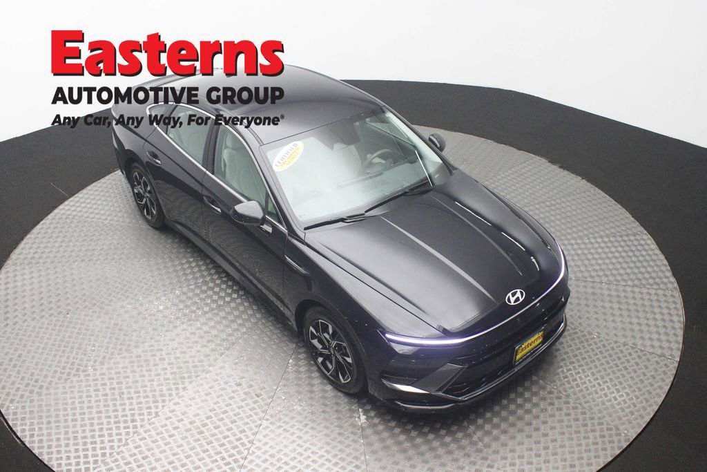 Used 2025 Hyundai Sonata SEL FWD image 3