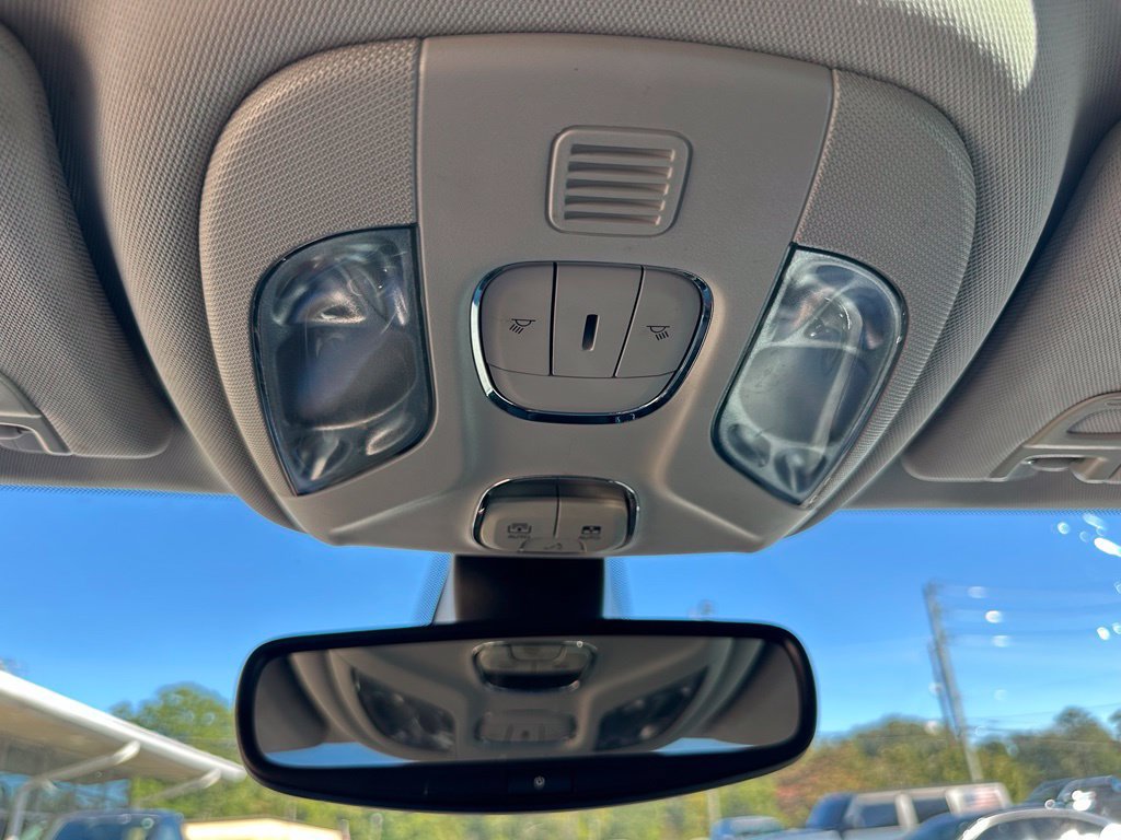 Used 2019 Jeep Compass Latitude FWD image 34