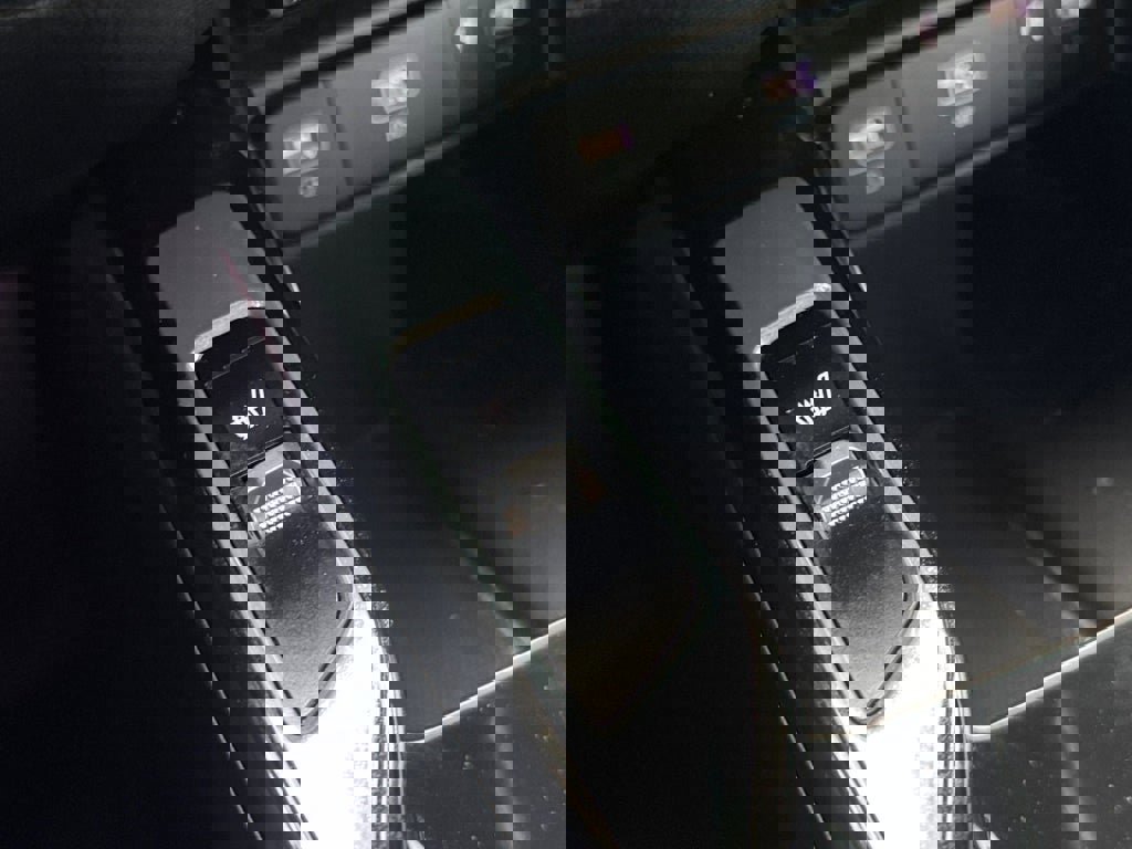 Used 2022 Kia Sorento SX image 26