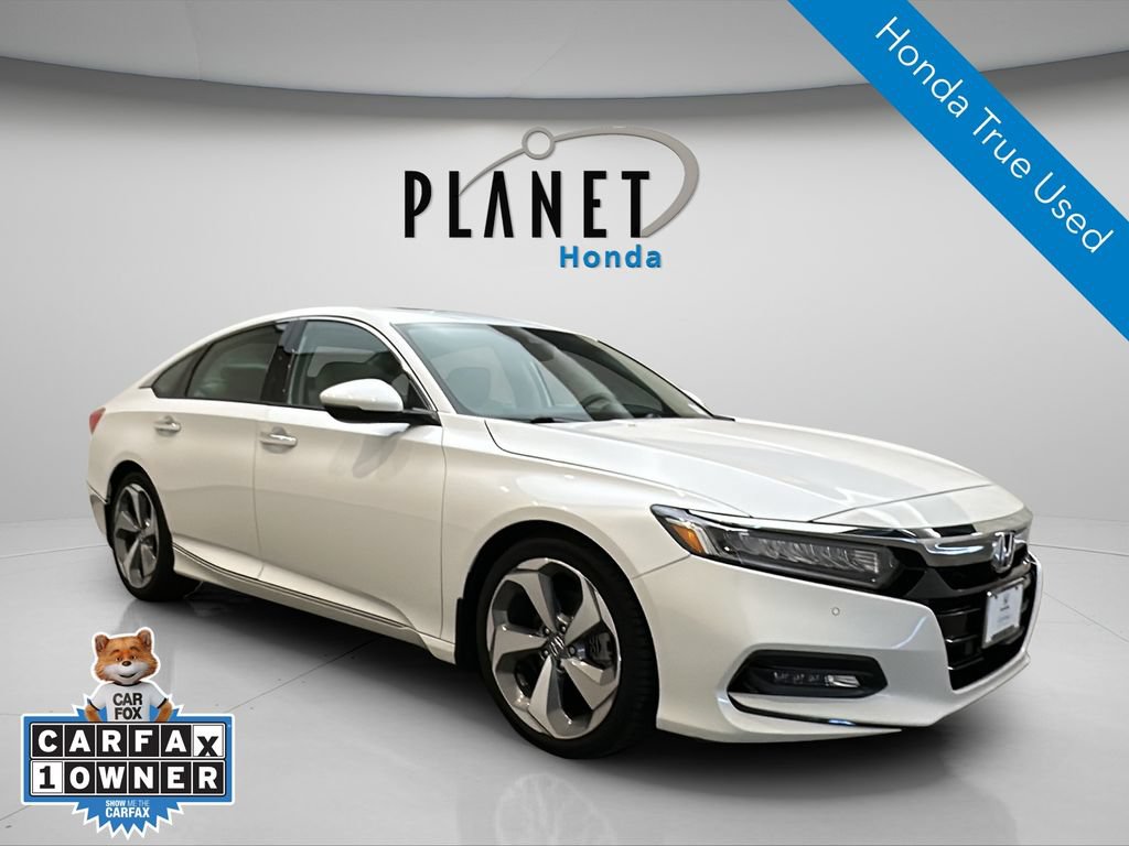 Certified 2018 Honda Accord Touring image 1