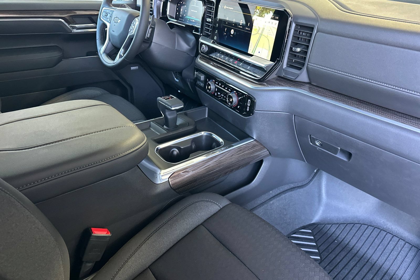 New 2026 Chevrolet Silverado 1500 LT Trail Boss w/ Safety Package AWD/4WD image 16
