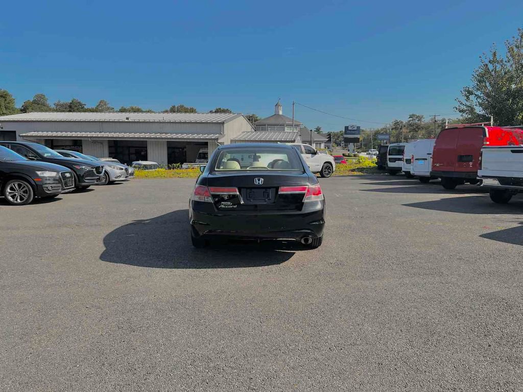 Used 2011 Honda Accord LX-P image 6
