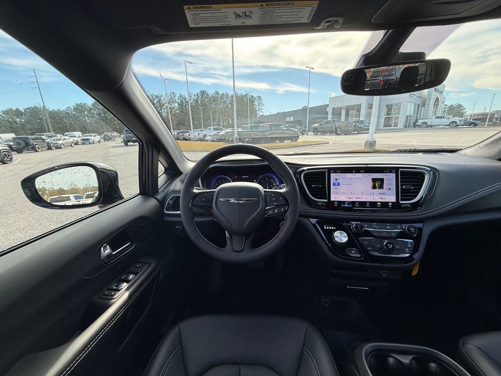 New 2026 Chrysler Pacifica Select w/ S Appearance Package image 13