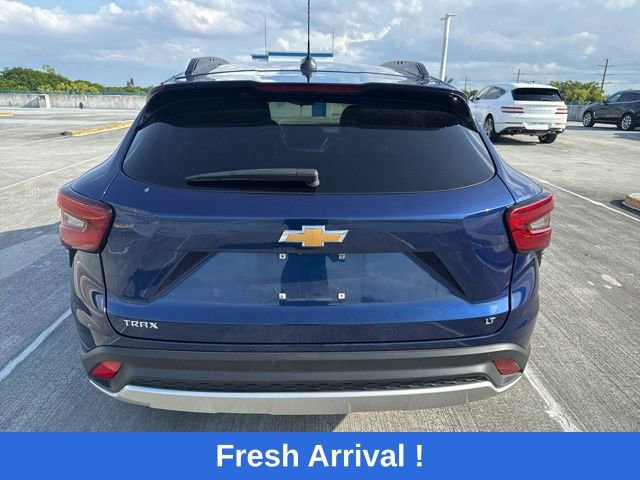 Used 2024 Chevrolet Trax LT FWD image 16