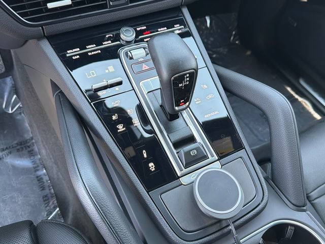Used 2022 Porsche Cayenne Platinum Edition AWD/4WD image 34