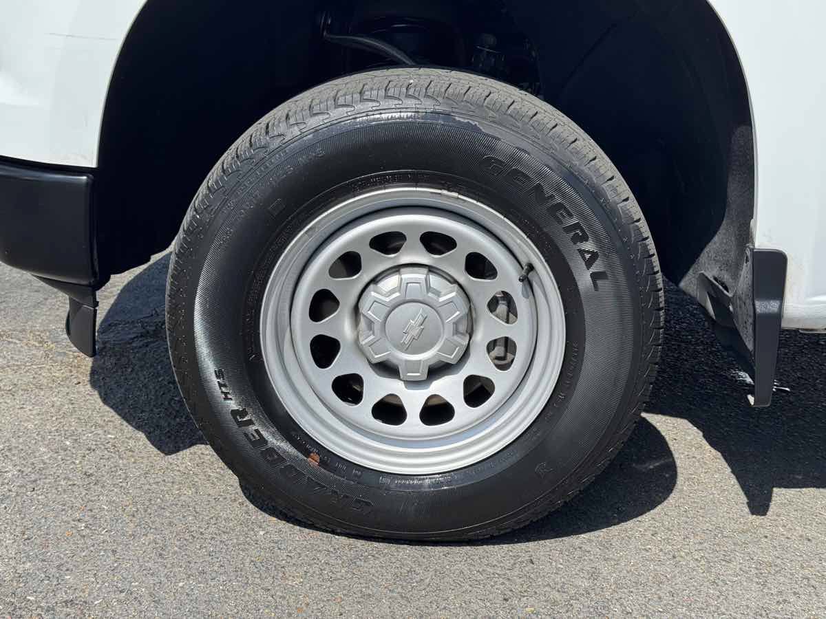 Used 2023 Chevrolet Silverado 1500 W/T RWD image 6
