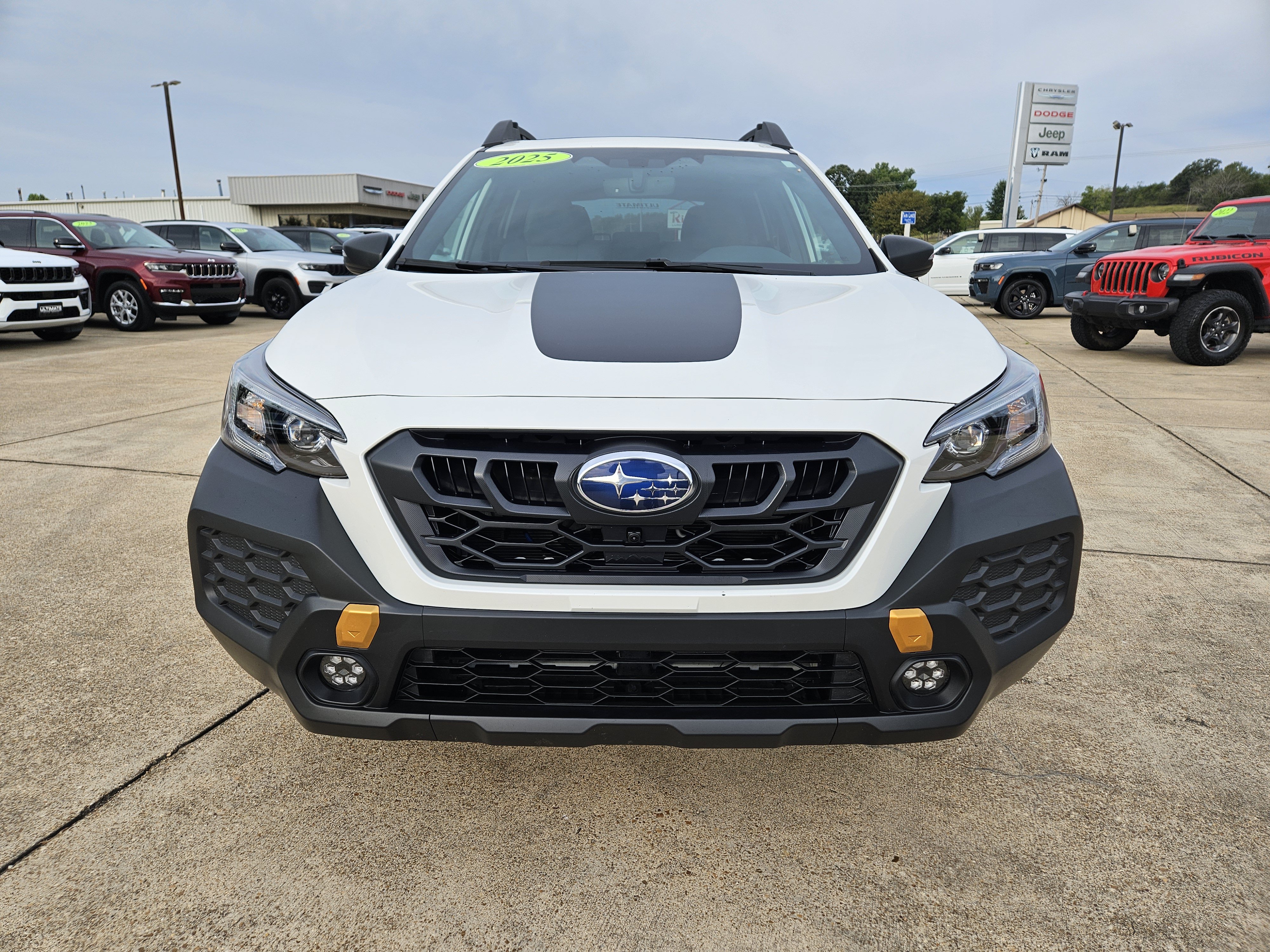 Used 2025 Subaru Outback Wilderness AWD/4WD image 9