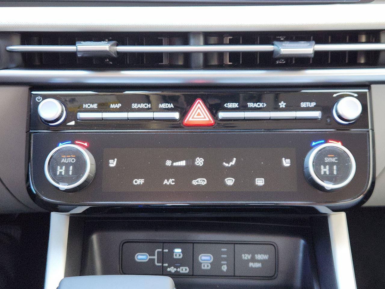 New 2026 Hyundai Tucson SEL FWD image 15