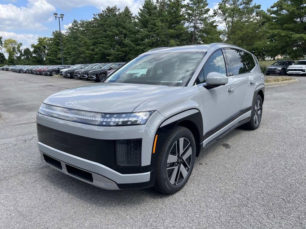 New 2026 Hyundai Ioniq 9 SEL image 3