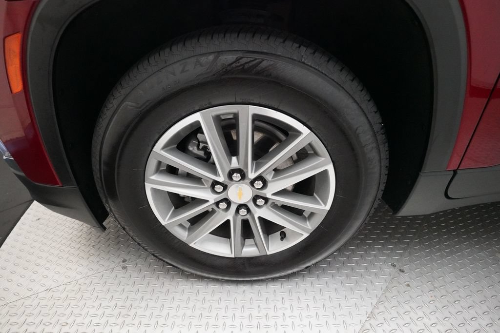 Used 2023 Chevrolet Traverse LT AWD/4WD image 27