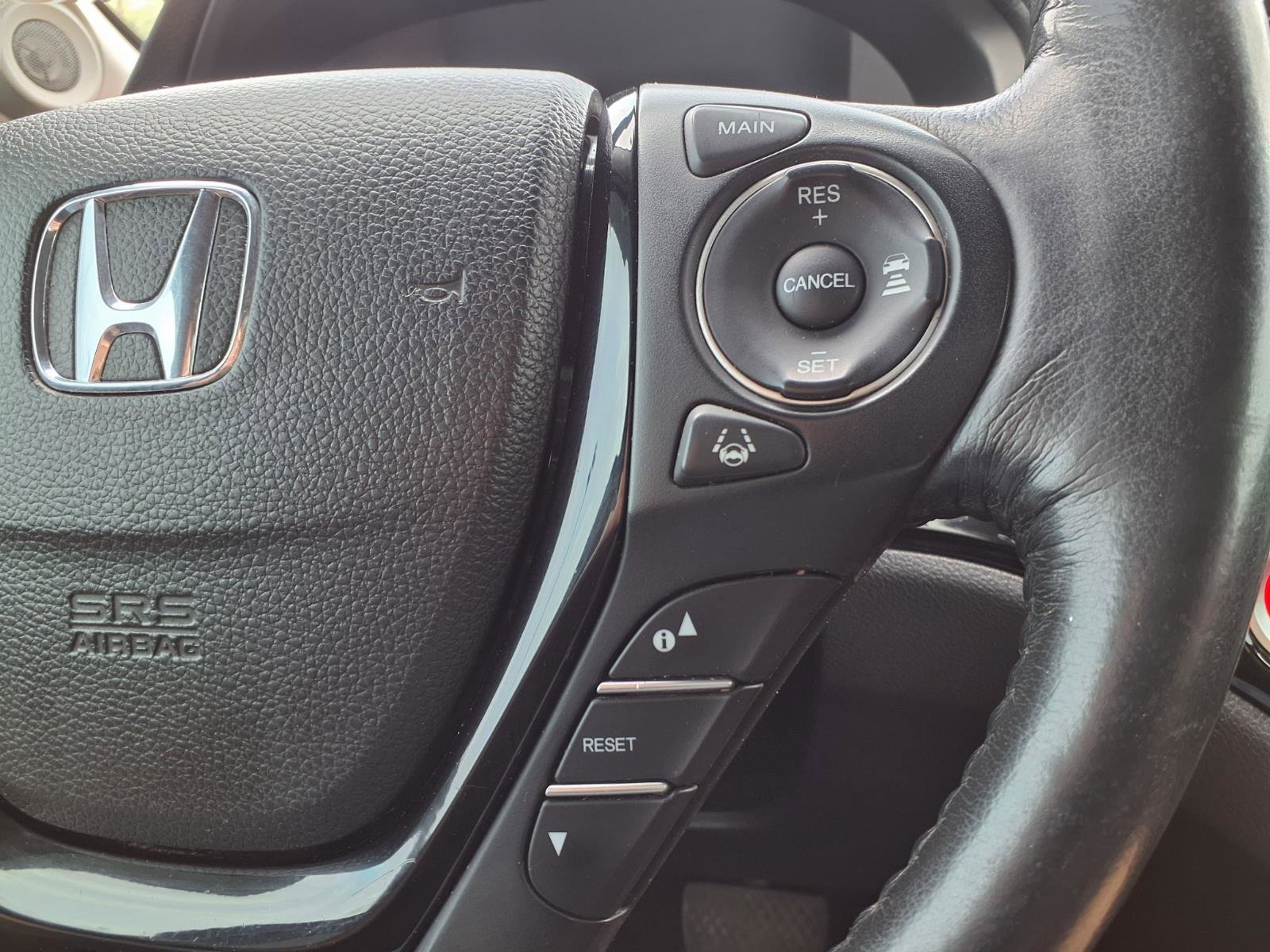 Used 2017 Honda Pilot Elite image 16