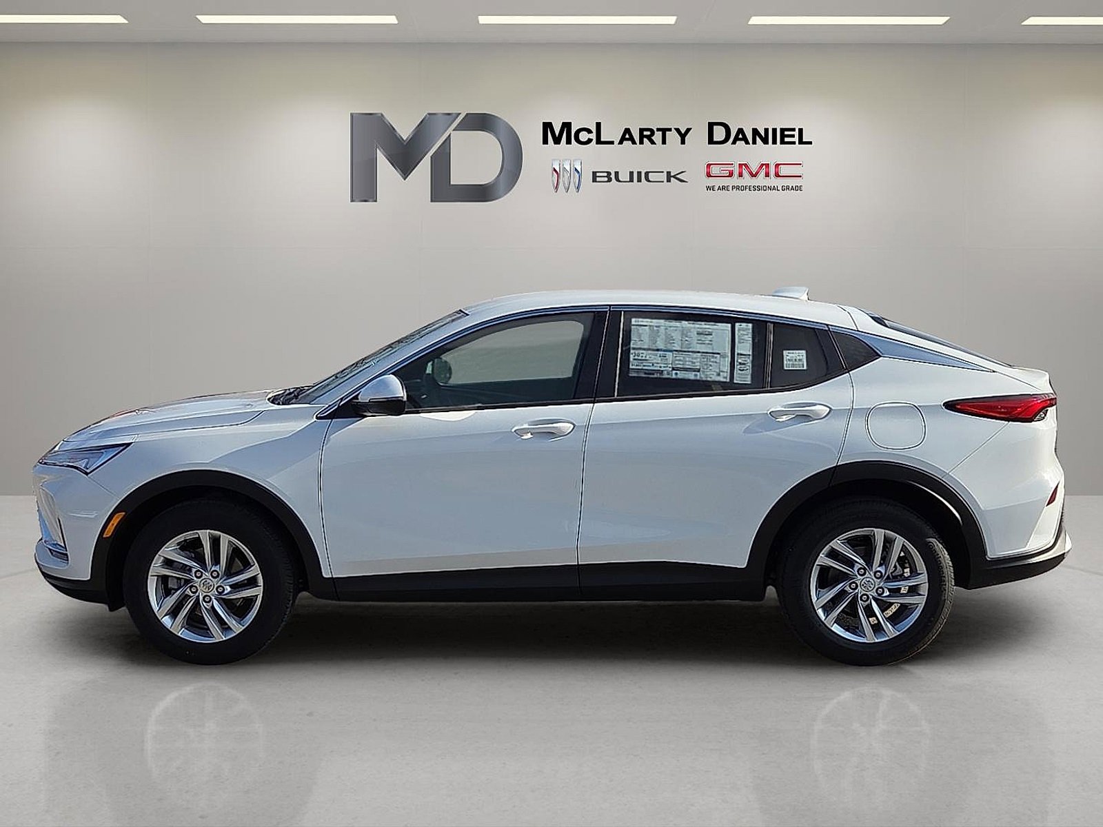 New 2026 Buick Envista Preferred image 3