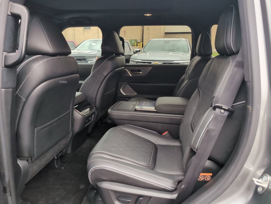 Used 2025 INFINITI QX80 Autograph image 10